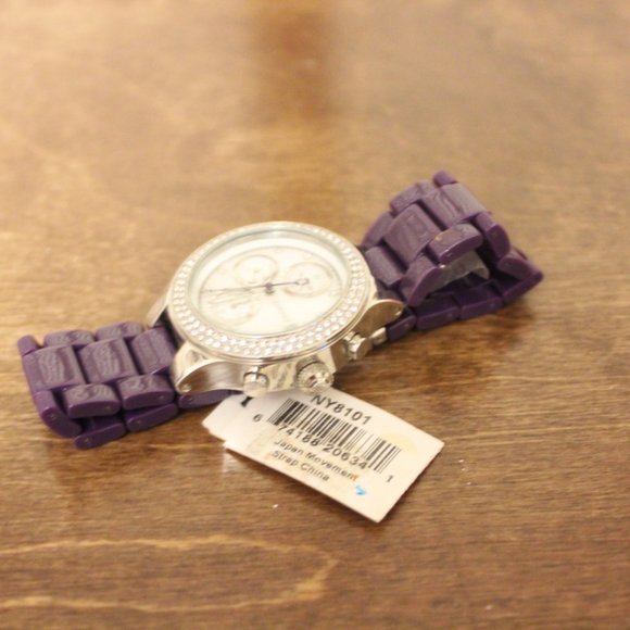 DKNY NY8101 Trendy Purple Band Ceramic Crystal Chronograph Women\'s Watch main image 4